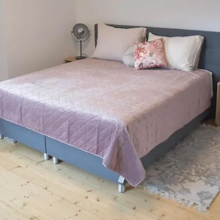 Julia - Ossiacher Semesterbostad *