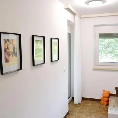 Julia - Ossiacher Semesterbostad Sattendorf